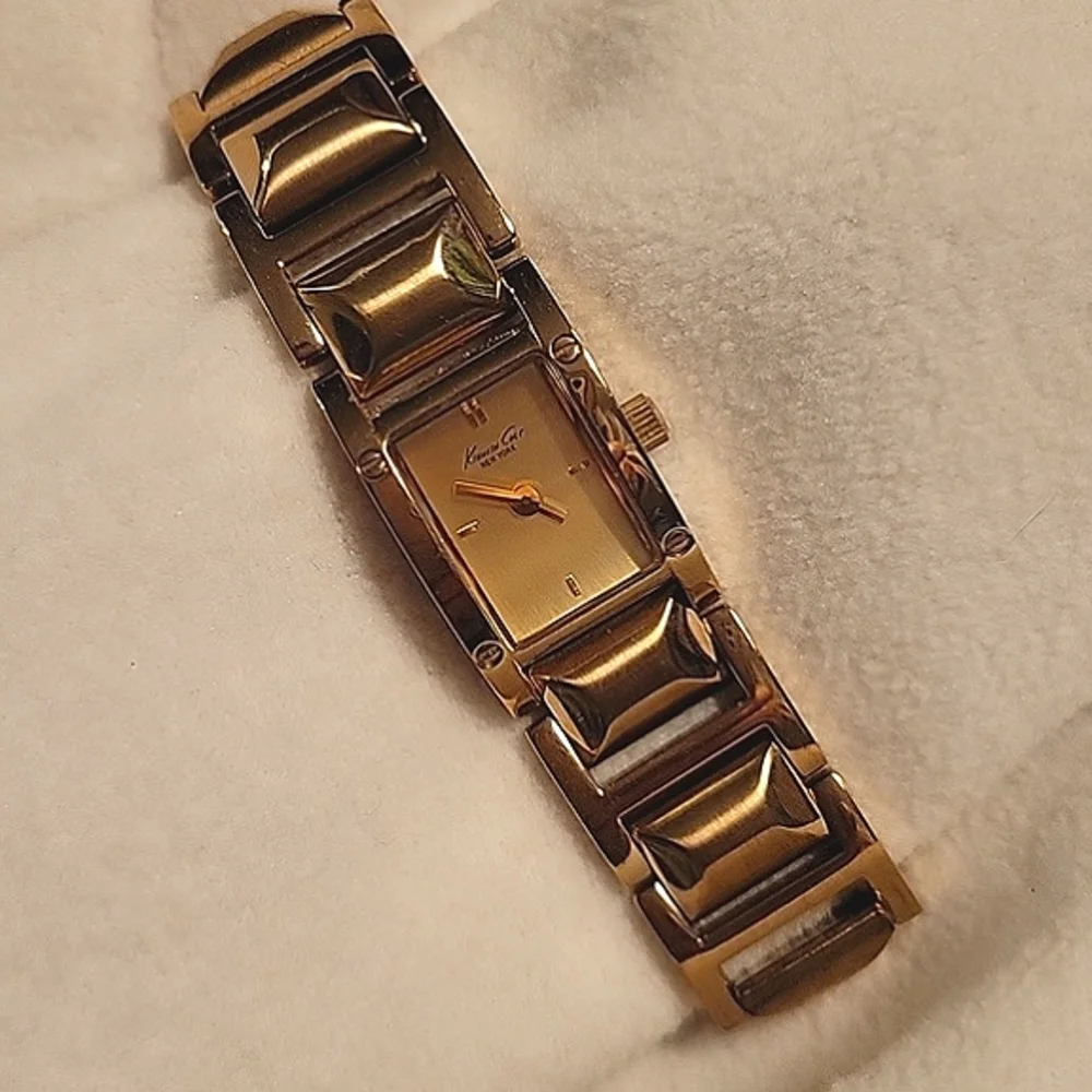 Kenneth Cole N.Y. Gold Watch